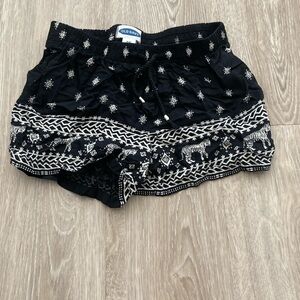 Old navy kids size M (8) black shorts